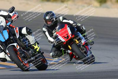 media/Dec-18-2022-SoCal Trackdays (Sun) [[8099a50955]]/Turn 10 (140pm)/